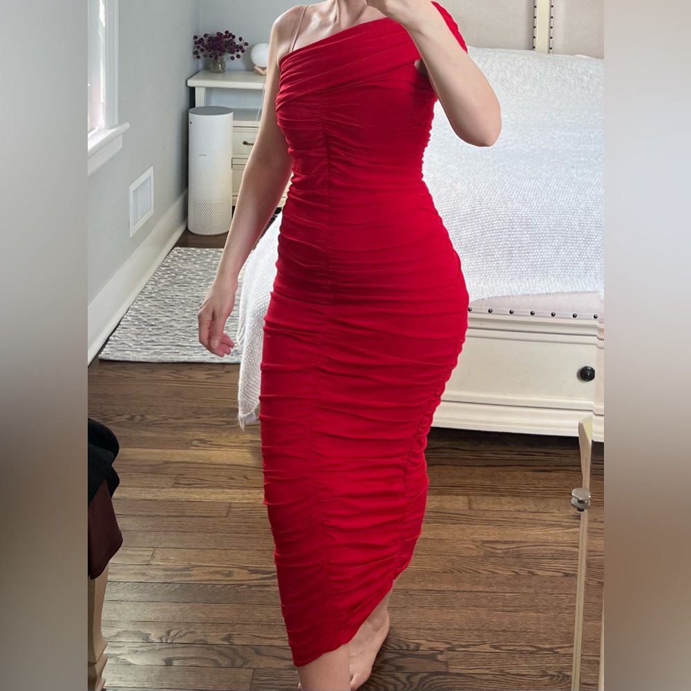 Dress - Picture 7 of 7